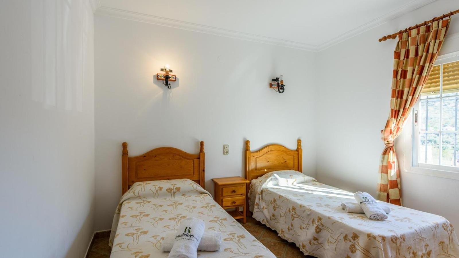 Villa El Terral Riogordo By Ruralidays מראה חיצוני תמונה