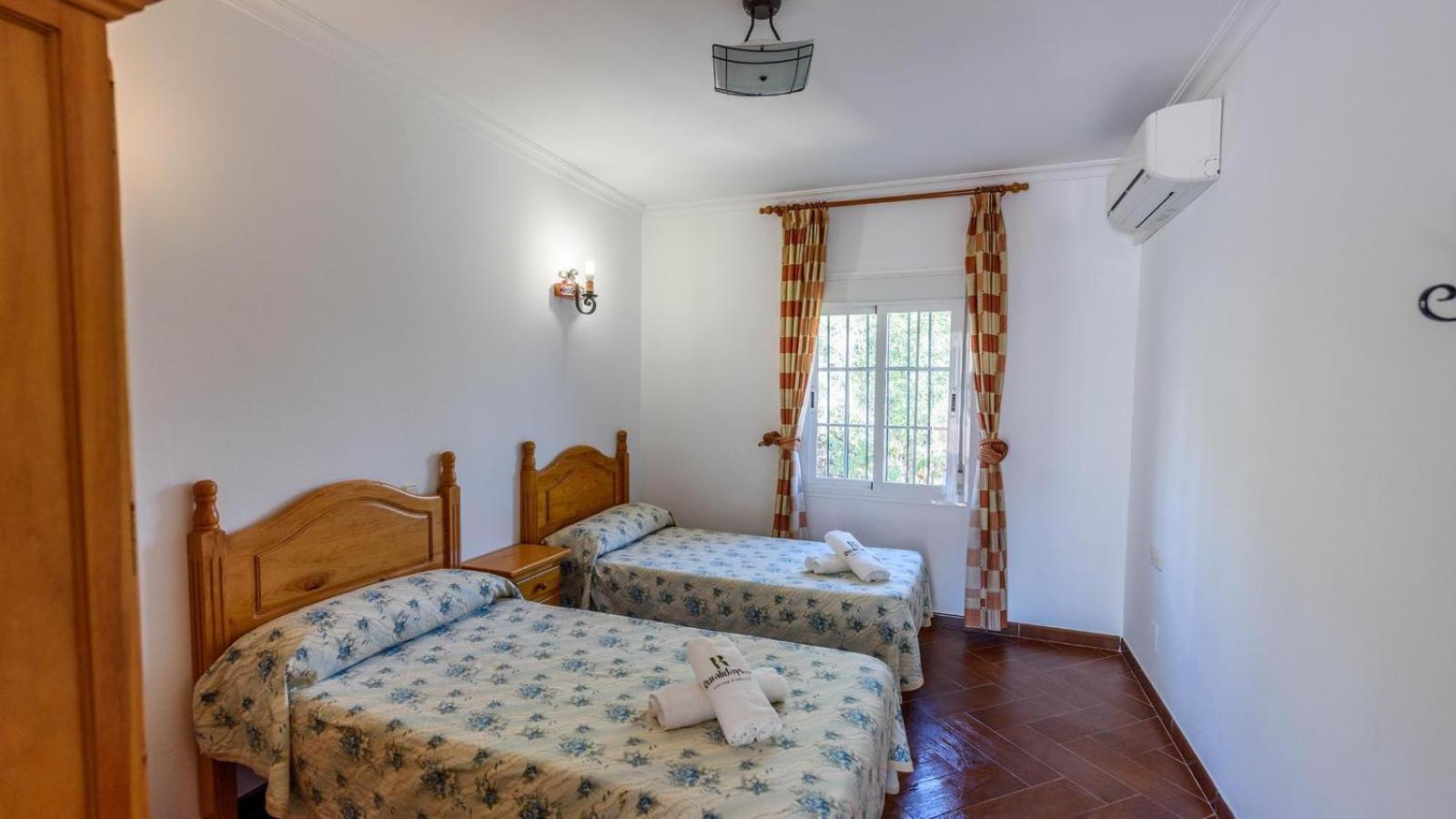 Villa El Terral Riogordo By Ruralidays מראה חיצוני תמונה